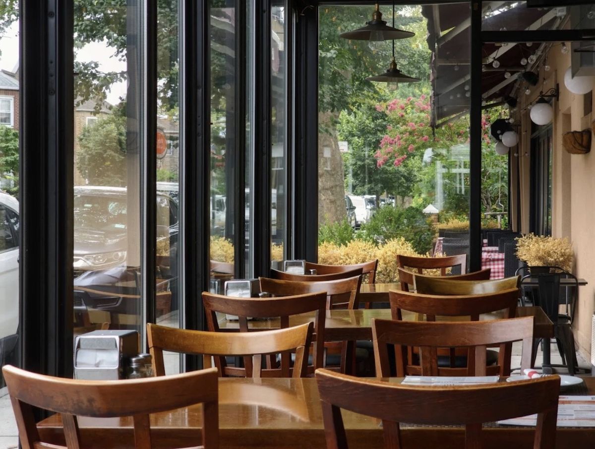 Dining room at Alba’s Pizza & Restaurant in Queens